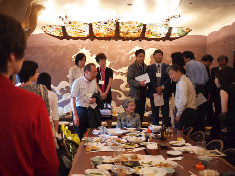 ������-18